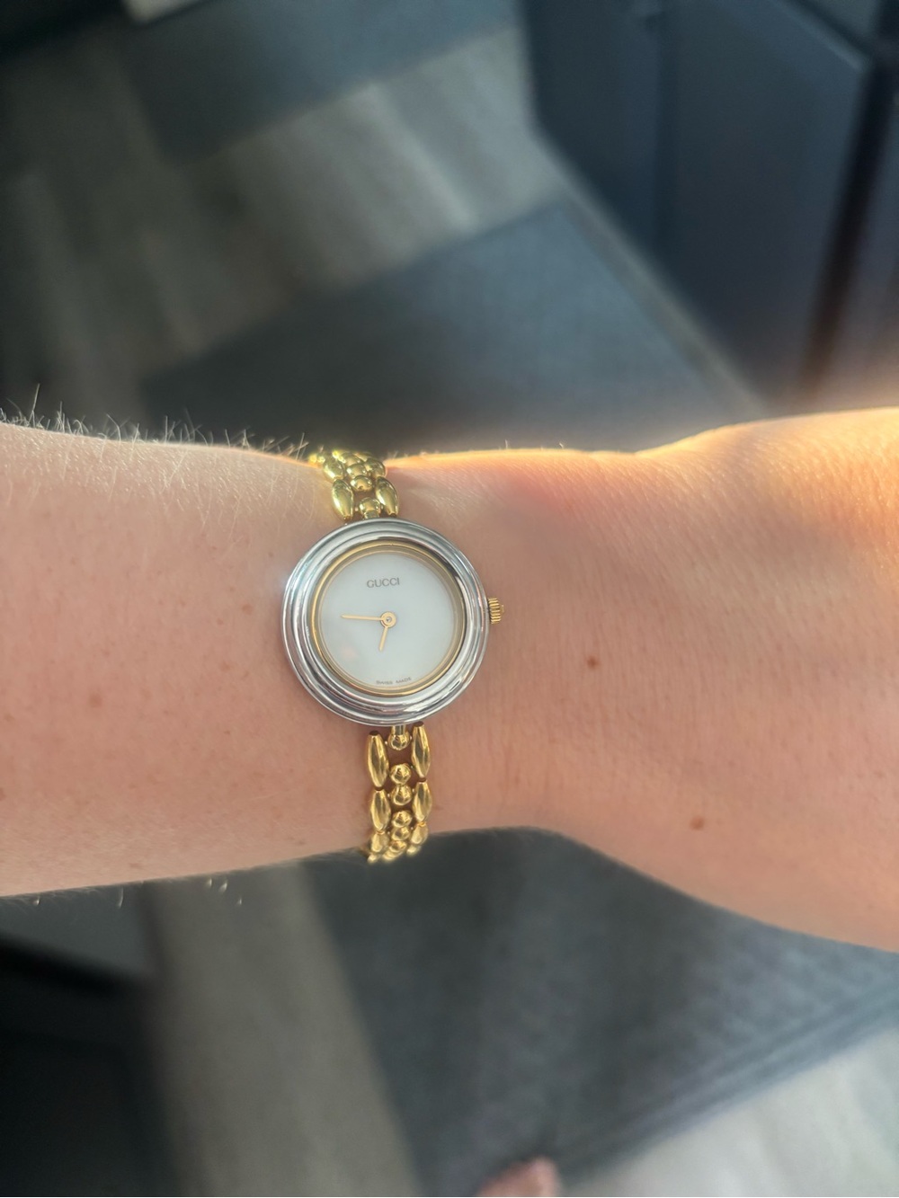 Gucci Bezel Rice-link watch